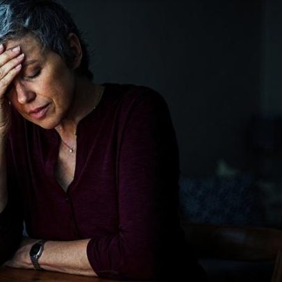 Perda de estrogênio pode acelerar Alzheimer em mulheres