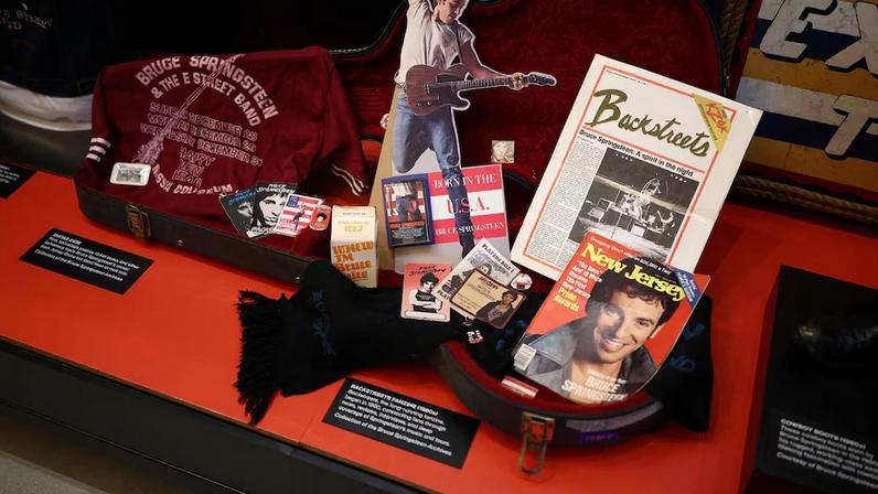 Parte da exposição sobre Bruce Springsteen realizada em museu de Nova Jersey, nos Estados Unidos.