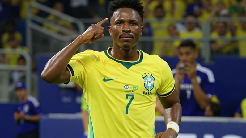 Vini Jr. e Daizen Maeda entram em campo para Brasil x Japão nesta segunda-feira (29)