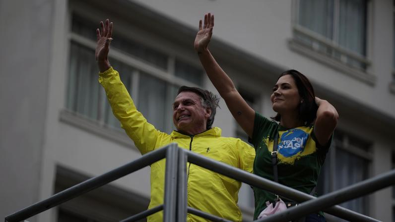 Vídeo indica que Michelle já pensa no futuro bolsonarista sem Flávio