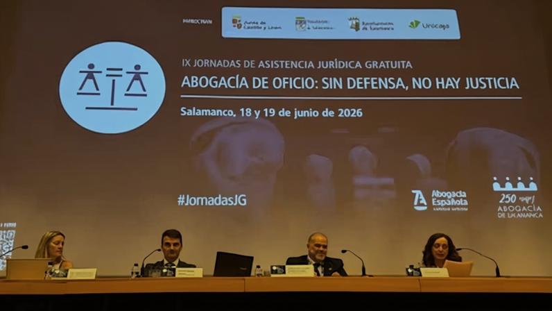 En la foto, de izq. a dcha,: Pilar Calatrava, fiscal y asesora del Ministerio de Justicia, Alfredo Sánchez, vicedecano del Colegio de Abogados de Ávila, Gerardo Fernando López, decano del Colegio de la Abogacía de Gipuzkoa, Patricia Esteban, periodista de Aranzadi LA LEY moderadora del debate.