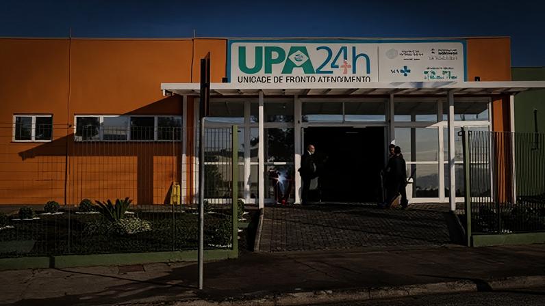 Adolescente buscou atendimento médico três vezes e aguardou transferência por 18 horas antes de morrer em UPA