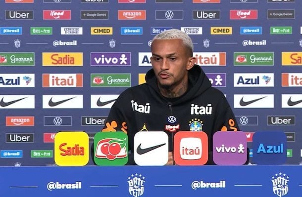 Wesley fala sobre versatilidade dentro das quatro linhas