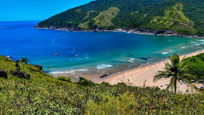 Brasil tem 10 praias entre as 100 melhores de 2026, aponta levantamento