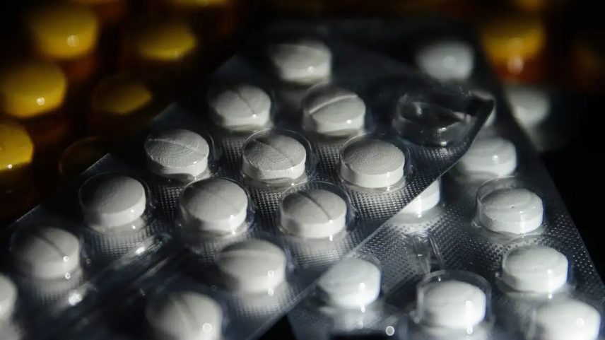 Levantamento aponta atrasos prolongados na entrega de medicamentos do SUS. (Foto: Marcelo Camargo/Agencia Brasil)