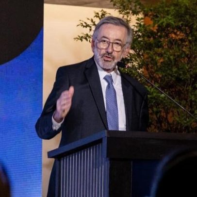 Brasil e EUA discutem tarifas em reunião virtual