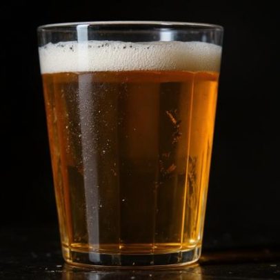 Cervejarias dos EUA retomam tendência de cerveja de teor médio
