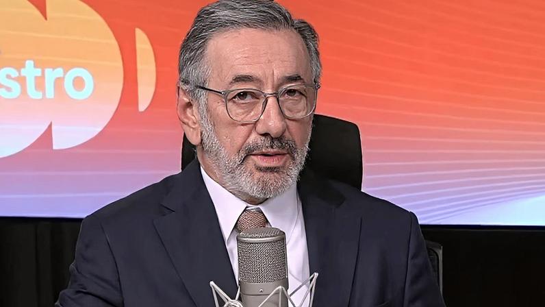 Isenção de kits de carros elétricos beneficia consumidor, afirma ministro