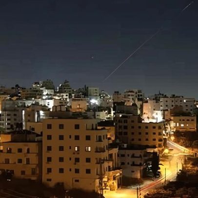 Irã afirma ter atingido base aérea no norte de Israel