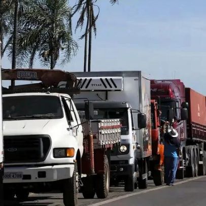 Câmara aprova anistia a caminhoneiros que bloquearam estradas após 2022