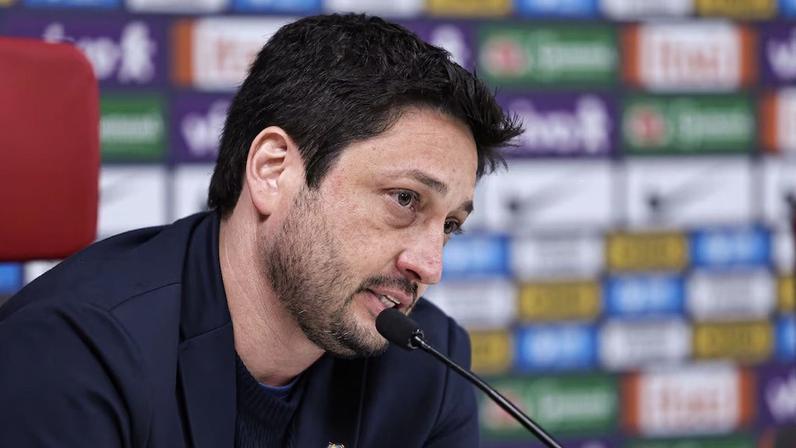 Arthur Elias diz que seleção brasileira foi desrespeitada por arbitragem na derrota para os EUA