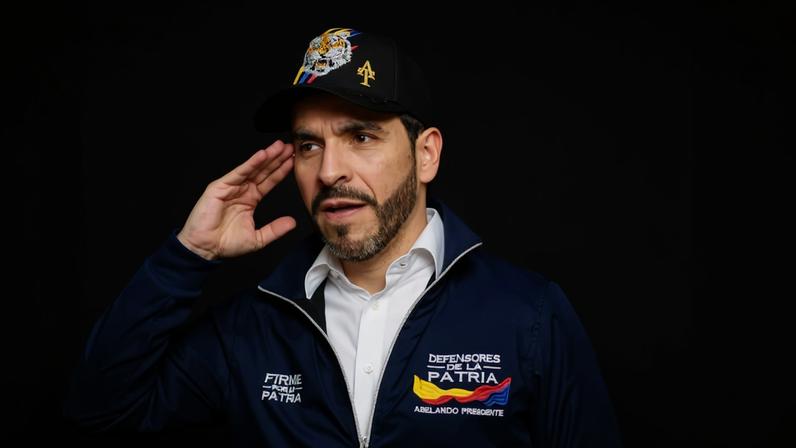 Abelardo de la Espriella: na campanha, ele defendeu propostas voltadas a fortalecer as Forças Armadas. (Foto: Santiago Mesa/Bloomberg)
