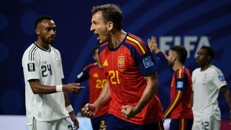 Oyarzabal se torna sétimo maior artilheiro da Espanha na Copa
