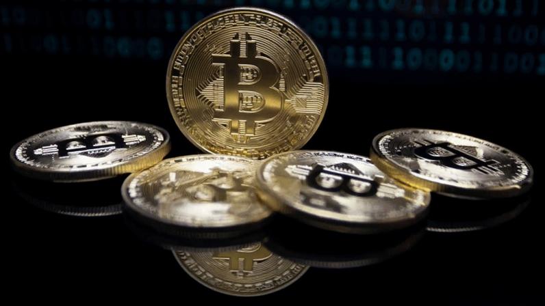 Bitcoin testa suporte de US$ 60 mil após forte queda