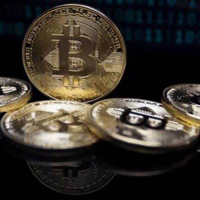 Bitcoin cai e mercado cripto perde US$ 1 bilhão