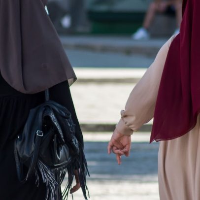 Justiça do RS autoriza uso de hijab por bombeiras militares muçulmanas