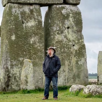 Arqueólogos identificam novo monumento semelhante ao Stonehenge na Inglaterra