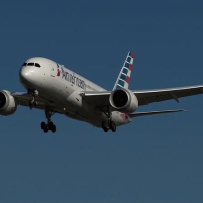 Aérea americana suspende 6 rotas por altos custos de combustível