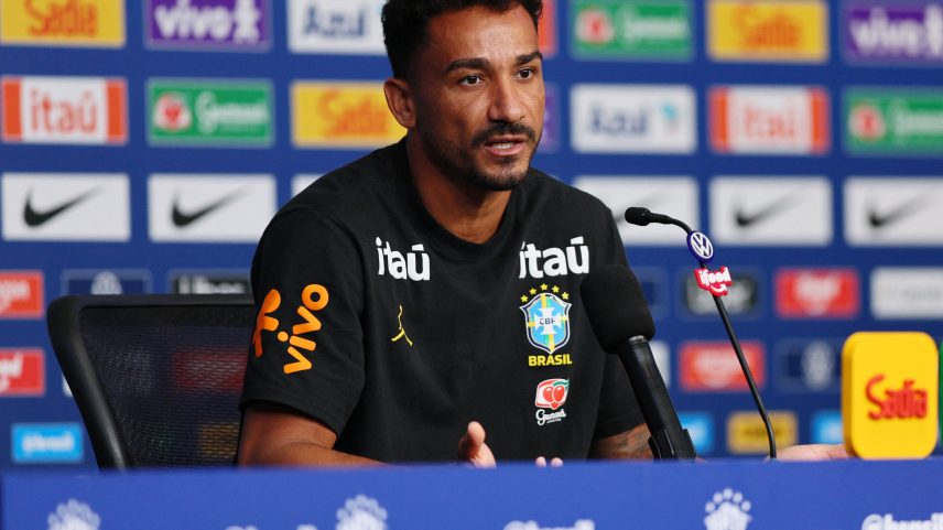 Danilo elogia Endrick, chamando-o de joia rara