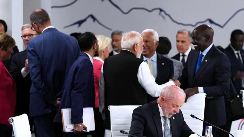 Lula fala que Trump é ‘mau exemplo’ em conversa durante cúpula do G-7