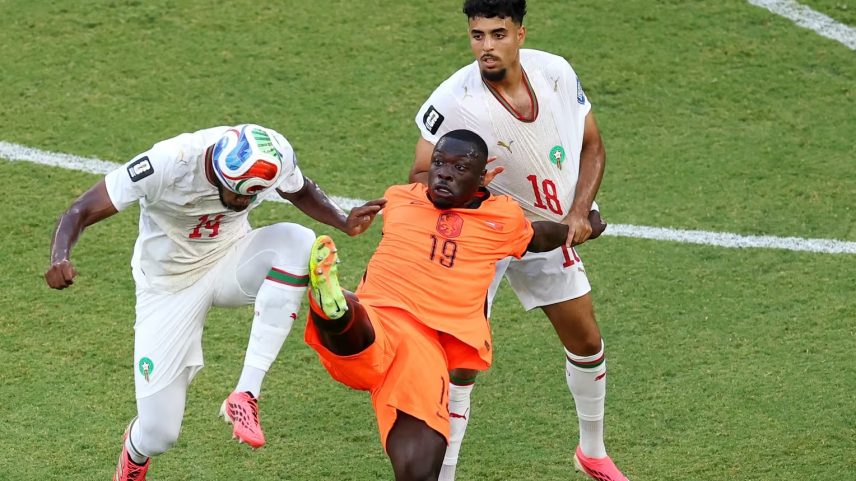 Marrocos elimina a Holanda nos pênaltis e avança na Copa