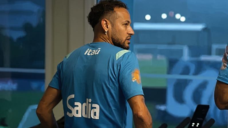 Neymar fazendo atividade na Granja Comary