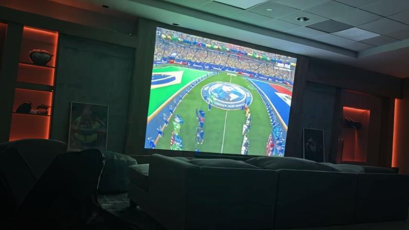 Neymar assiste Brasil x Haiti pela segunda rodada da Copa do Mundo 2026 •