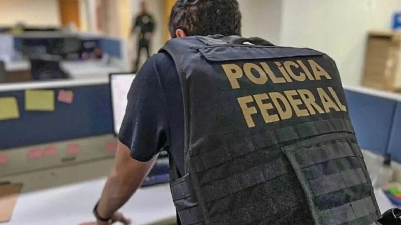Polícia Federal/Divulgação A Polícia Federal (23) está desde cedo nas ruas para cumprir mandados judiciais no âmbito da Operação Miragem, deflagrada nesta terça-feira (23) para apurar crimes contra o Sistema Financeiro Nacional