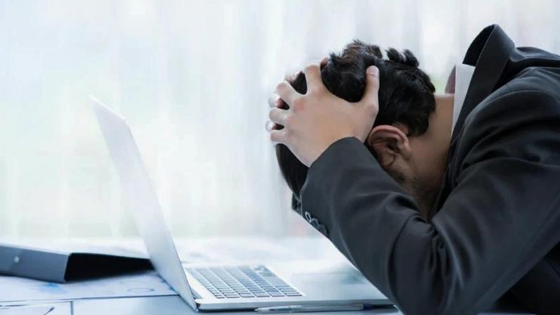 Reconhecer os próprios erros pode doer, mas é justamente daí que nascem a liberdade para aprender, testar e criar