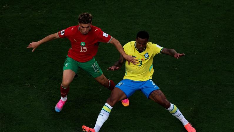 Gabriel Magalhães, destaque da seleção brasileira e um dos melhores zagueiros do mundo, não foi bem contra Marrocos na Copa do Mundo.