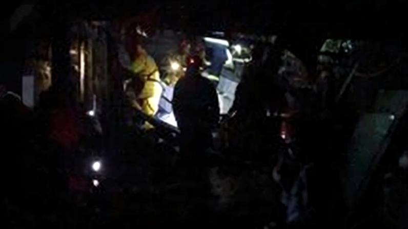 Chuvas causam estragos e famílias ficam desalojadas em São Paulo.