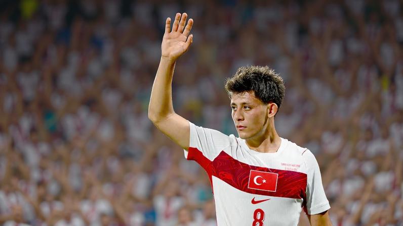 Joia do Real Madrid, Arda Güller é o destaque da seleção da Turquia.