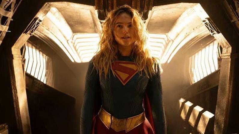 Supergirl aposta em aventura cósmica sensível, entre tom melancólico e divertido