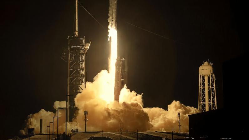 Investidores em títulos estão se preparando para fornecer à SpaceX pelo menos US$ 20 bilhões em financiamento
