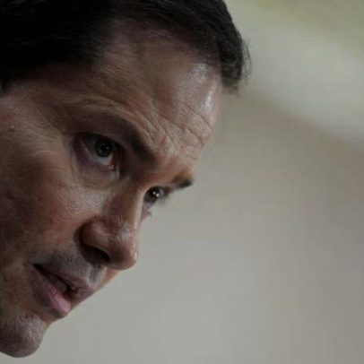 Fim do bloqueio em Ormuz depende do Irã, diz Rubio