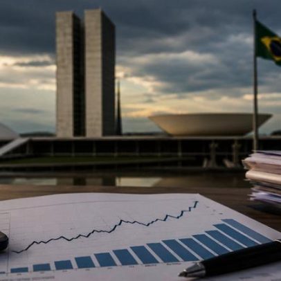Brasil lidera preocupações fiscais entre emergentes, aponta Oxford Economics