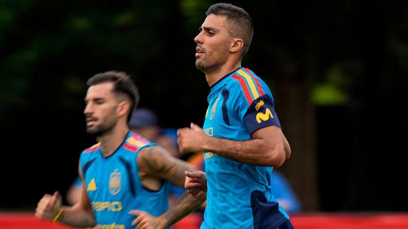 Espanha estreia na Copa do Mundo sob o peso do favoritismo diante do estreante Cabo Verde