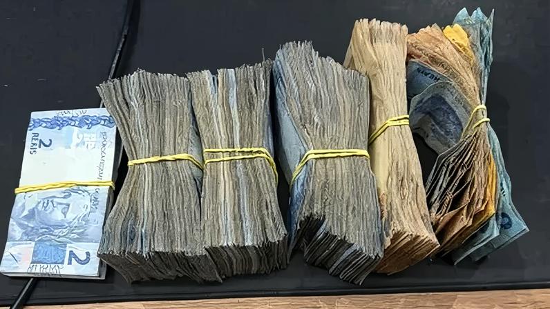 Operação da PCPR (Polícia Civil do Paraná) resulta na apreensão de R$ 8,1 mil em espécie sem comprovação de origem
