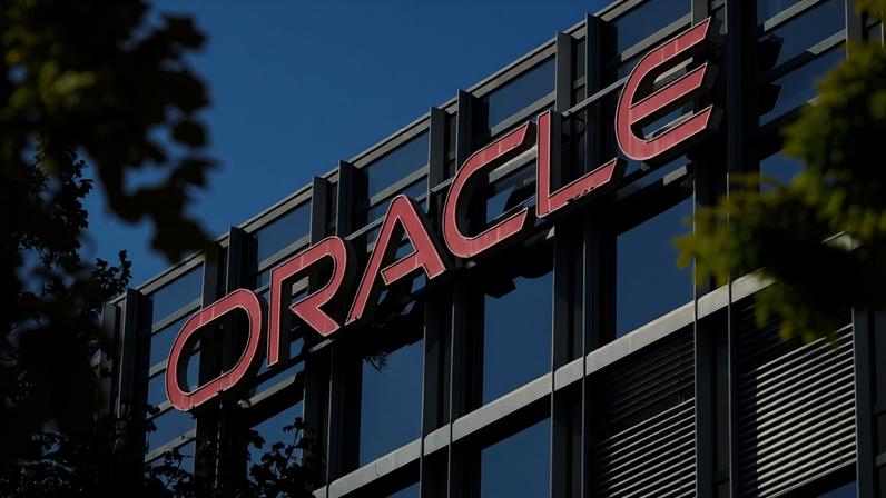 Oracle: empresa realizou demissões impulsionadas por IA ( picture alliance/Getty Images)