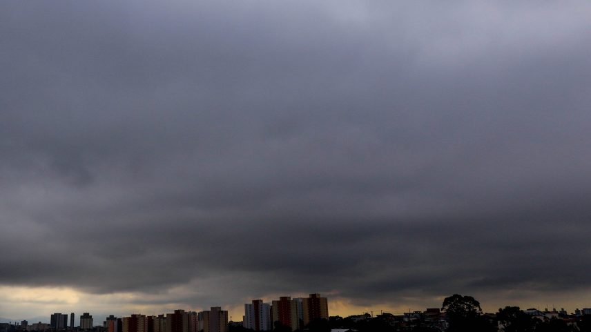 As chuvas poderão superar a média do mês em algumas regiões
