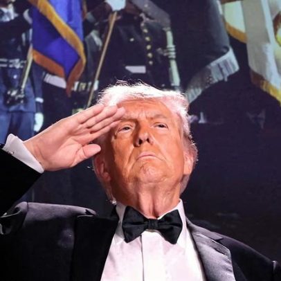 Jantar interrompido por atirador é remarcado para julho com Trump