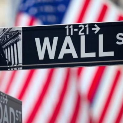 Dow Jones fecha em baixa após Irã endurecer tom, Nasdaq cai 4%