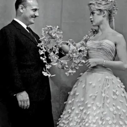 Exposição em Paris celebra mestre do estilo Pierre Balmain