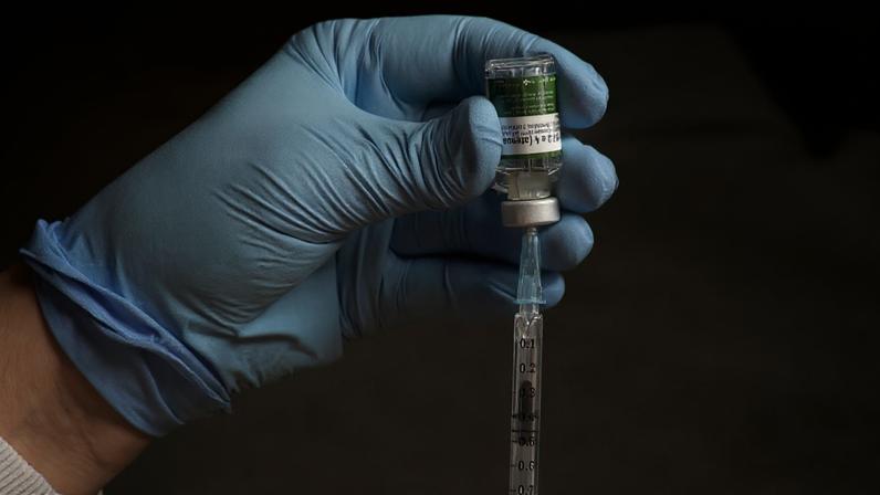Vacina do Butantan é pioneira no mundo por ser aplicada em dose única