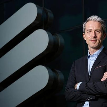 Ericsson nomeia Per Narvinger novo CEO mundial e conclui reestruturação