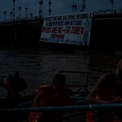 Residentes do norte da Tailândia marcham por ações contra rios poluídos