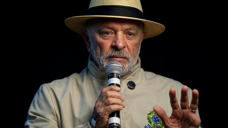 Lula critica Jorginho Mello por ausência em atos do governo federal