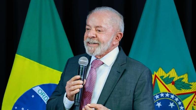 "O tal do bolsonarista foi nos EUA e ele não estava focado e pediu para o Trump intervir no Pix brasileiro. Você acha que a gente vai deixar? Não vai deixar", afirmou Lula (na foto)