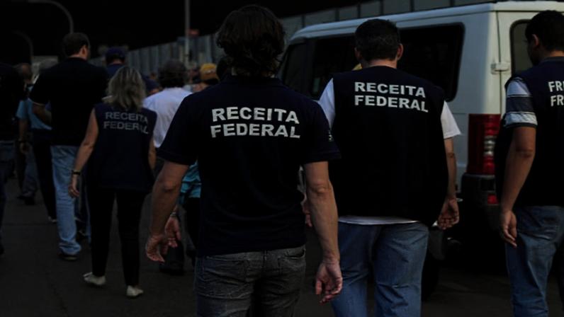 Casos de fraudes em compensação de crédito de terceiros estão sujeitos a multa