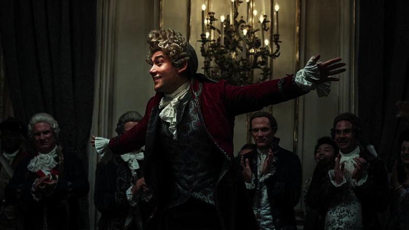 Will Sharpe é Mozart, na nova série 'Amadeus'